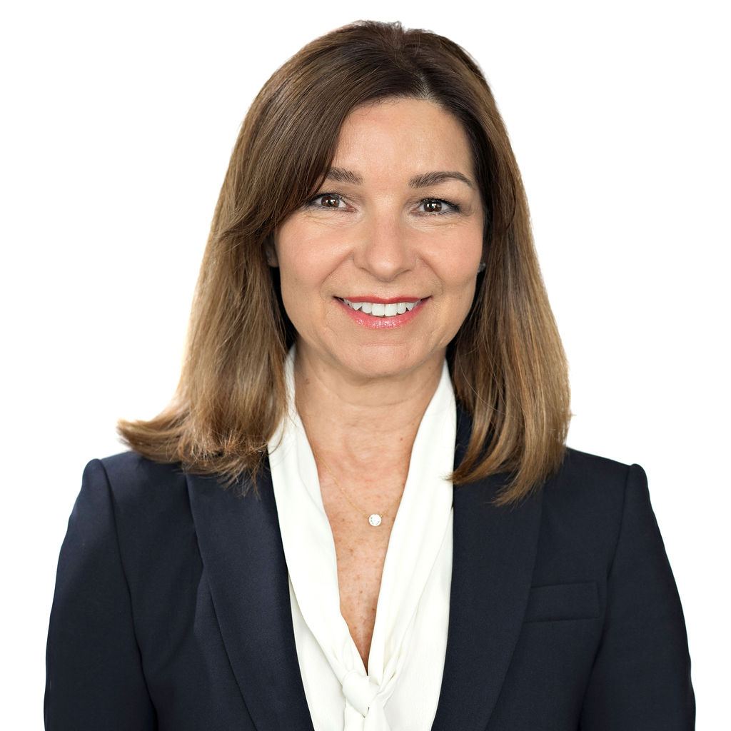 Head & shoulders image of Michèle Beck, Senior Vice President, Canadian Sales
